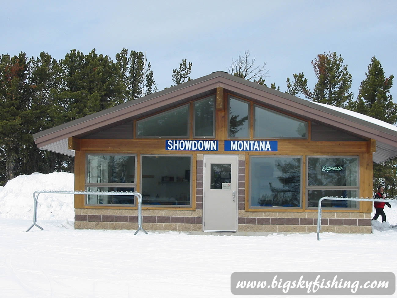 Espressor Lodge at Summit of Showdown Ski Area