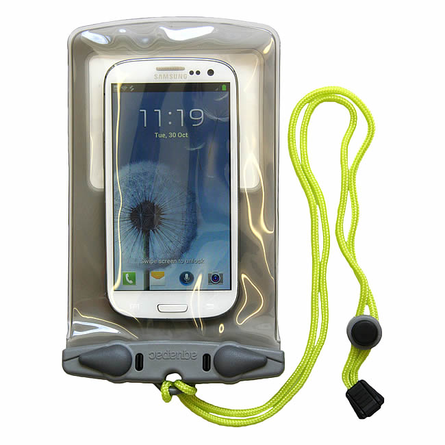 Use a Waterproof Phone Case to Protect Your Phone While Fishing