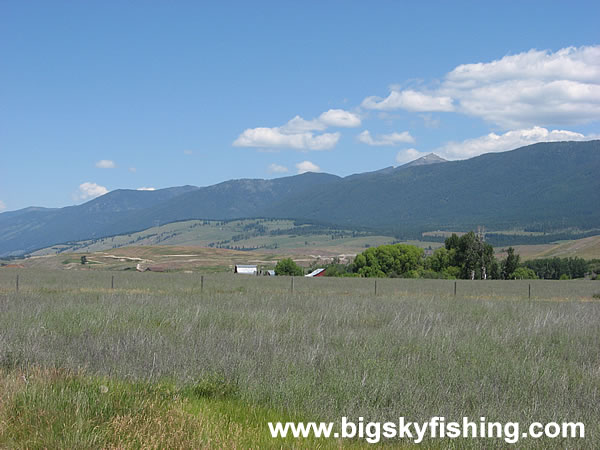 Drumlins and Mountains in the Tobacco Valley