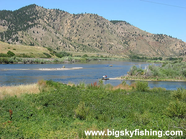 Floaters Everywhere on the Missouri River