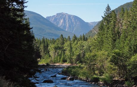 Rocks and Mountains along the Boulder River