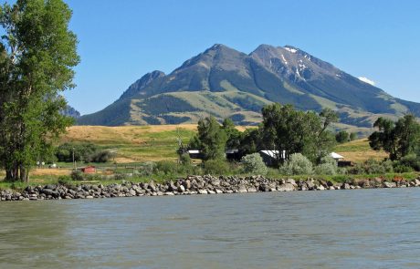 Yellowstone River in the Paradise Valley of Montana