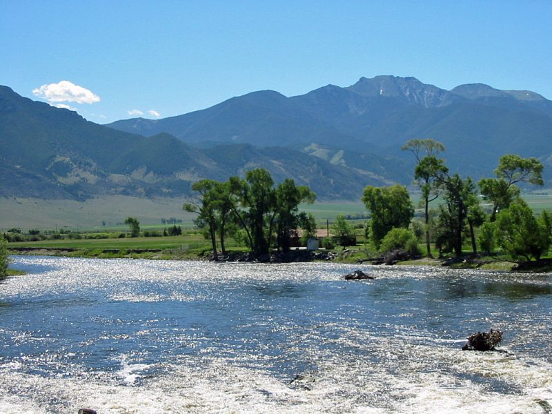 The Jefferson River in Montana Detailed Fly Fishing & Floating Guide