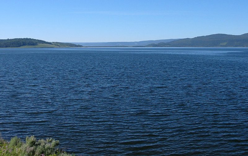 Hebgen Lake in Montana Detailed Fishing Guide and Photographs